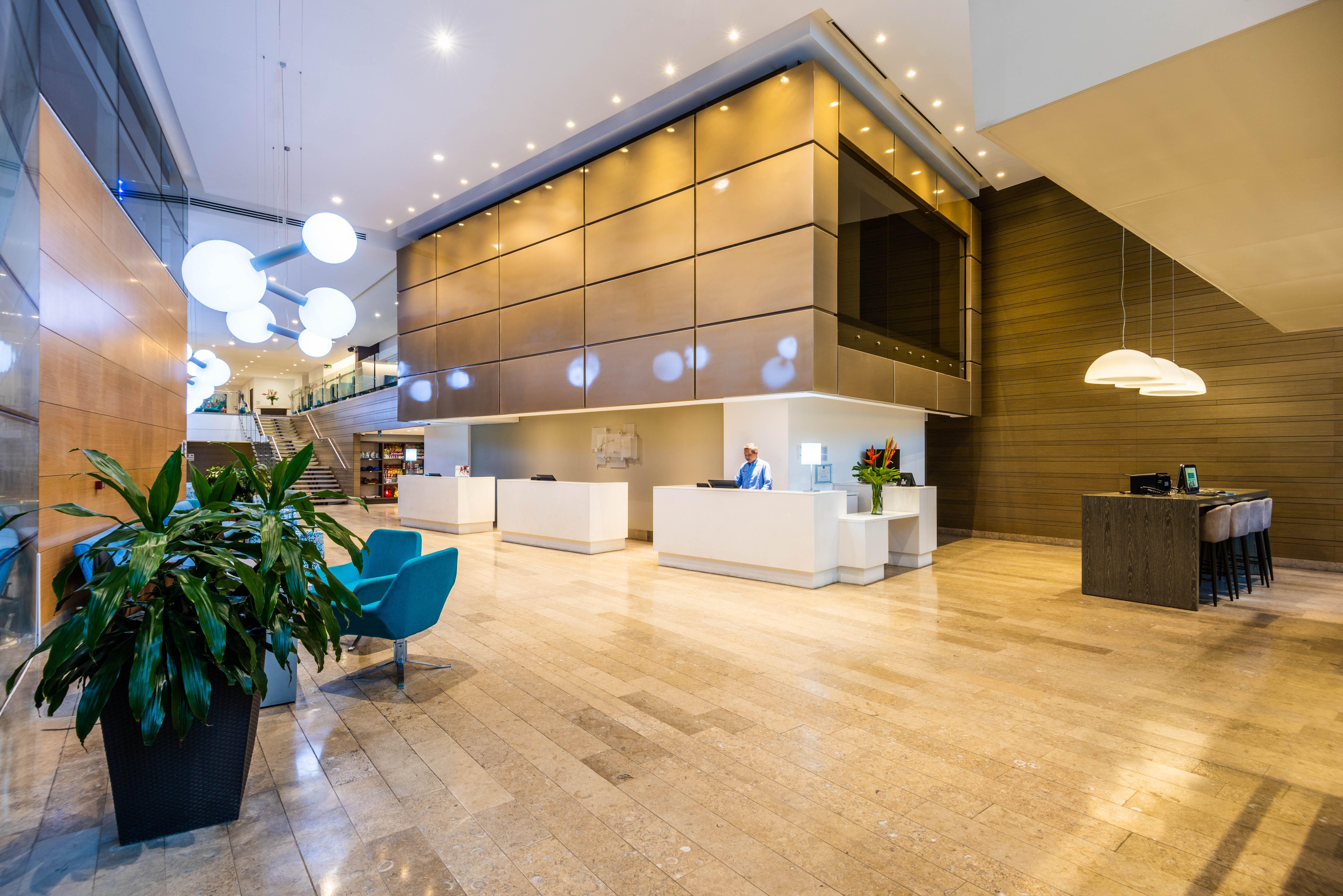 Holiday Inn Express - Cartagena Bocagrande By Ihg מראה חיצוני תמונה