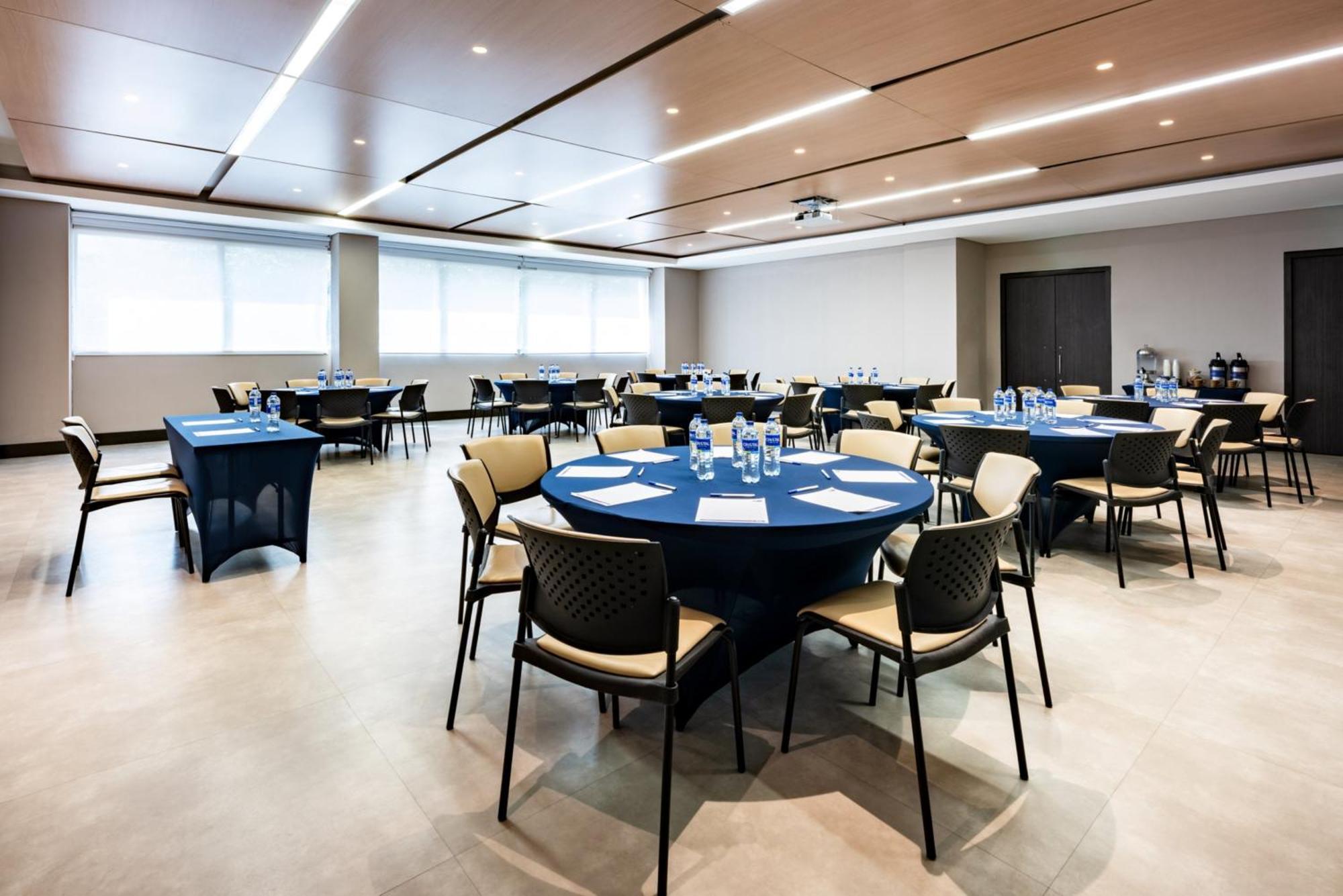 Holiday Inn Express - Cartagena Bocagrande By Ihg מראה חיצוני תמונה